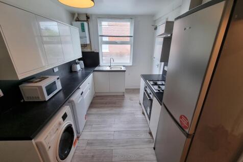 46 Comyn Street, Leamington Spa photo 2