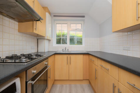 Nursery Lane, Alwoodley, Leeds, LS17 photo 4
