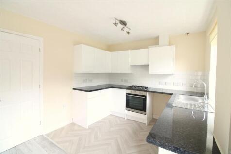Acer Way, Havant, Hampshire, PO9 photo 3