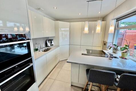 Fitted Kitchen