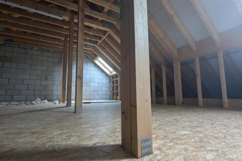 LOFT ROOM