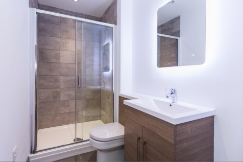 Studio flat on Regent House Regent Street, Barnsley, S70, £675/mo