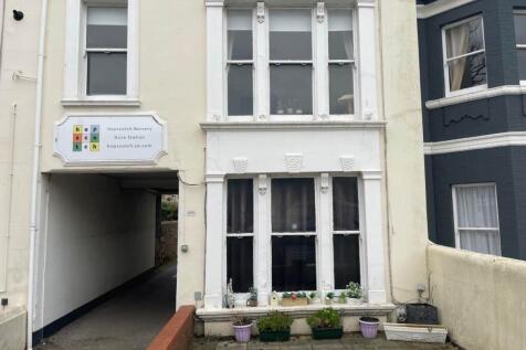 Exterior_front_2