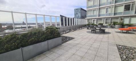 Roof Terrace use