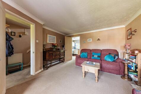 Living Room (2)