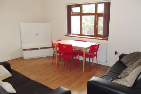 Flat ,  Egerton Road, Manchester photo 3