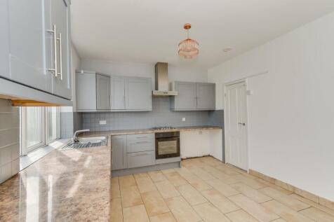 KITCHEN/DINER AND LOUNGE