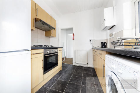 37 mayfair rd735.jpg