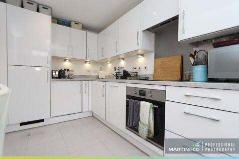 Brabazon Road, Rogerstone photo 5