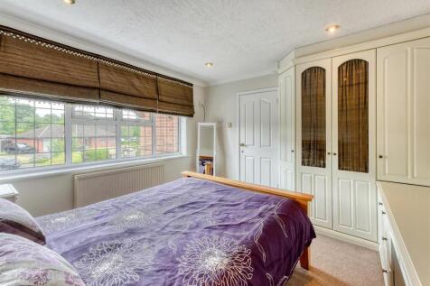 49 Sabrina Road-bed2.jpg