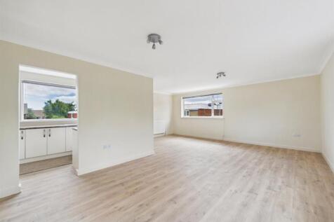 Grenville Way, Whitley Bay photo 3