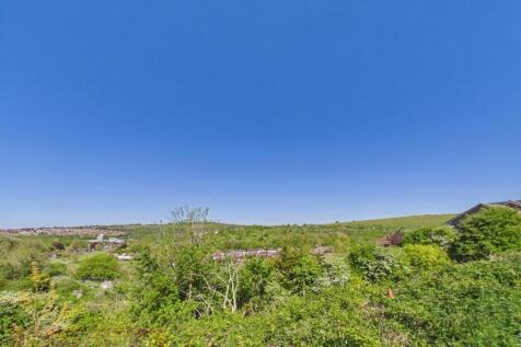 PR0690-STILL015.jpg