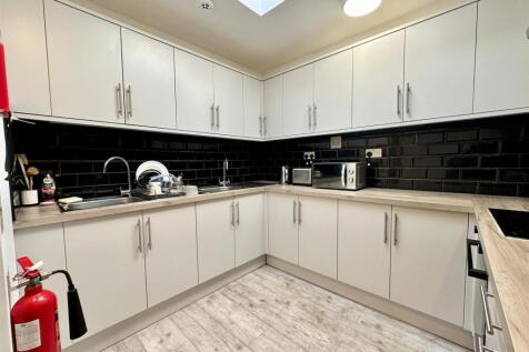 WhatsApp Image 2025-12-19 at 12.51.41 (3).jpeg