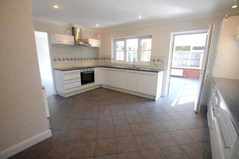 Eriswell Drive, Lakenheath photo 3