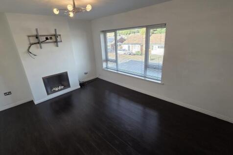 Southfield Road, Armthorpe, DN3 photo 3