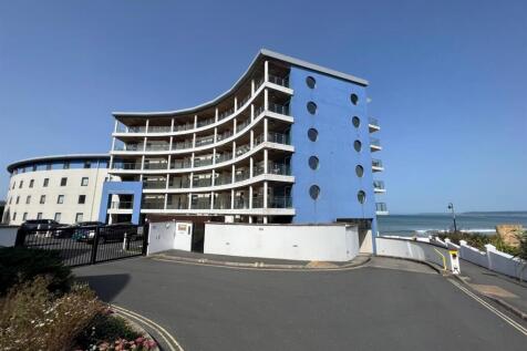 Front of building.jpg