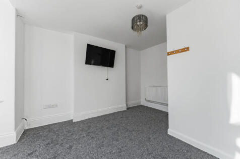 Legsby Avenue, Grimsby photo 4