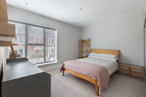 Ashbourne Grove 1B, W4 PH12.jpg