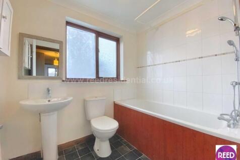Fairfax Drive, Westcliff On Sea, Essex. photo 3