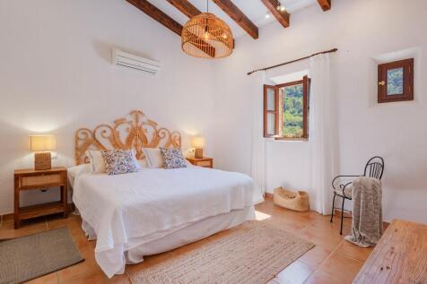 Bedroom (4)