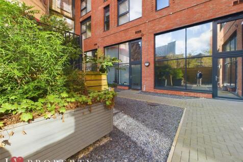 CAM05016G0-PR0035-ST