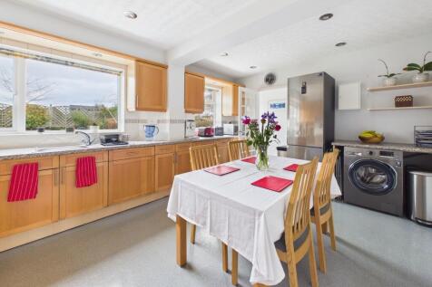 CAM02545G0-PR0561-STILL002