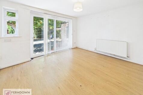 Elmdon Road, Marston Green, Birmingham, B37 photo 3