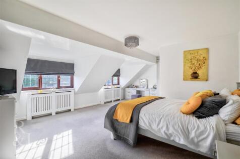 5 Killerton Park Drive (13).jpg