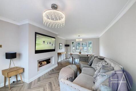 Orwell Close, Formby, Liverpool photo 3