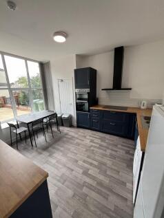 Cranbourne Terrace, Stockton-On-Tees, Durham, TS18 photo 4