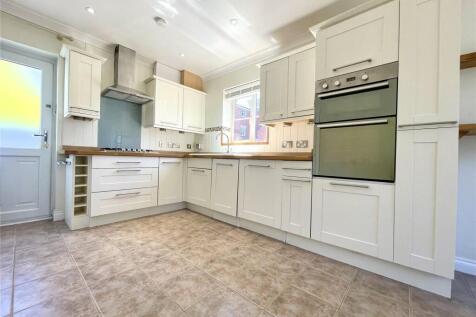 Gaveller Road, Redhouse, Swindon, Wiltshire, SN25 photo 5