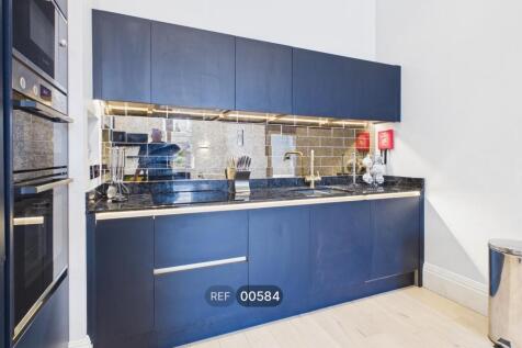 Kitchen/Living area