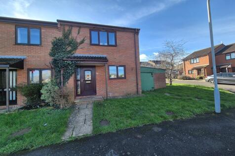 3 Bedroom End of Terraced for Sale