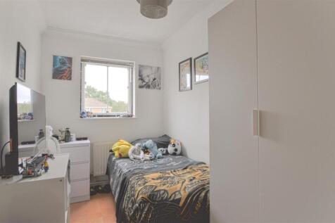 Bedroom 2.jpg