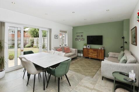 Dining / Family Room