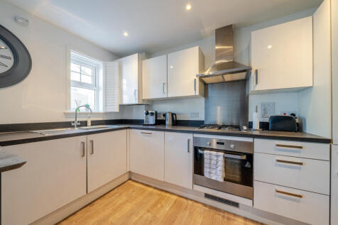 1386607-13-694550...