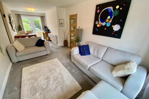 Bramleys Estate Agents - Fernhurst Road - Mirfield