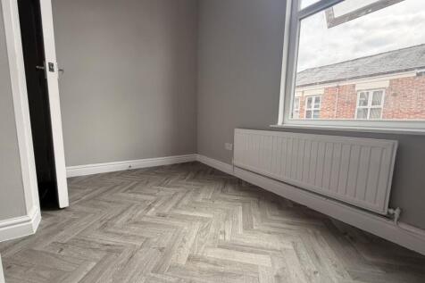 Acton Terrace, Swinley photo 4