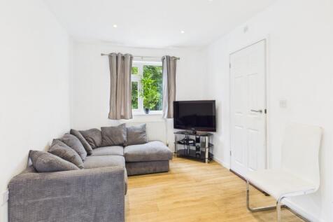Buckingham Road photo 3
