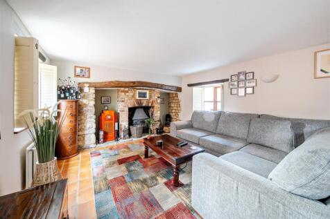 28 Brackley Road
