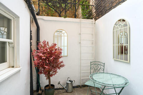 121a Cheyne Walk,...