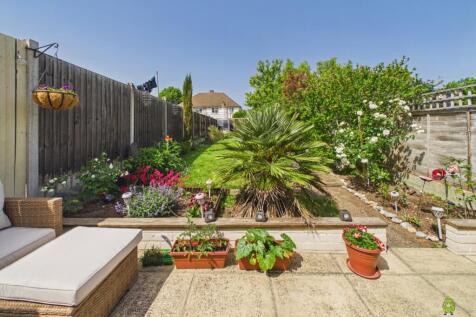 Presented by Clinton at EweMove Bexleyheath and Da