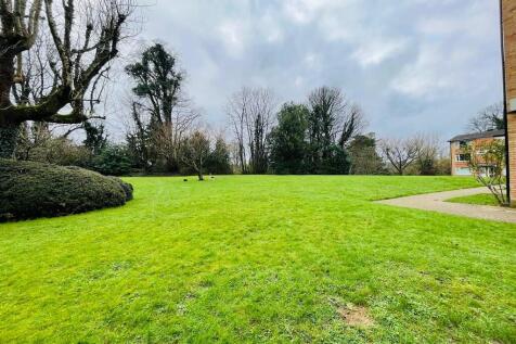 Liskeard Lodge