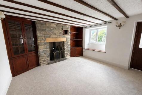 Living Room.jpg