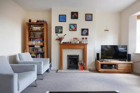 2 Worrall Place 2.JPG