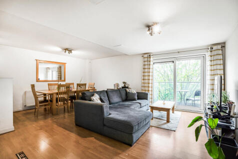 Reception/Kitchen