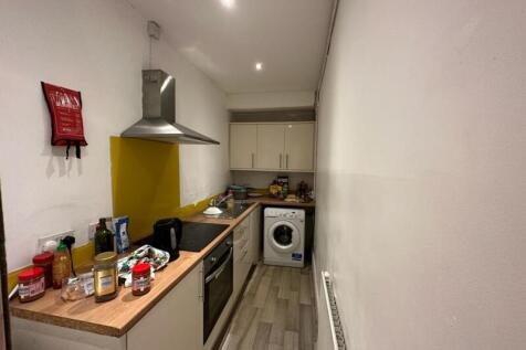 Delph Lane, Woodhouse, Leeds photo 4