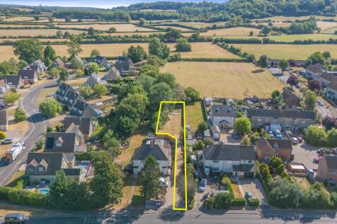 Land at No 34 Broad Town Road, Broad Town, Swindon, SN4 7RB