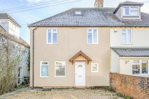 Marlborough, SN8 - property photo