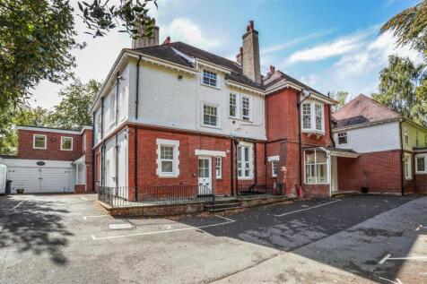 Westcliffe Lodge